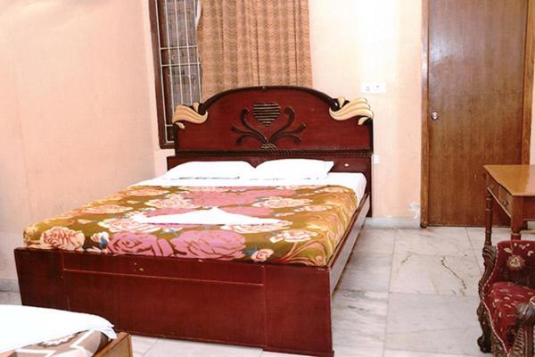 Hotel Soorya Heritage Inn ポンディシェリ エクステリア 写真