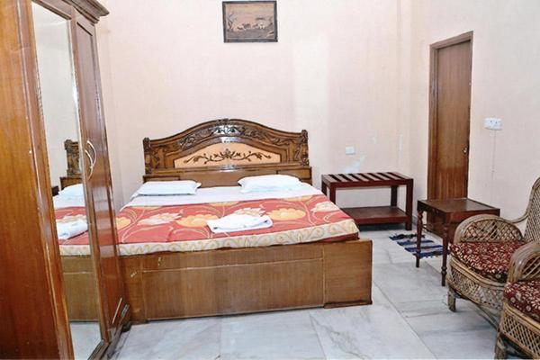 Hotel Soorya Heritage Inn ポンディシェリ エクステリア 写真