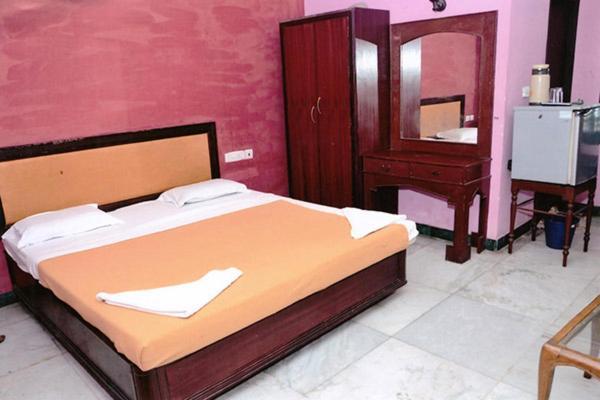 Hotel Soorya Heritage Inn ポンディシェリ エクステリア 写真